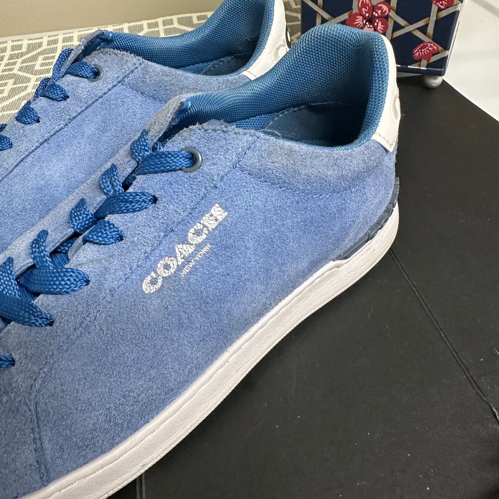 COACH Clip Low Top Embroidered Logo Sneakers Racer Blue Suede Sz 8D MENS US - Picture 4 of 9